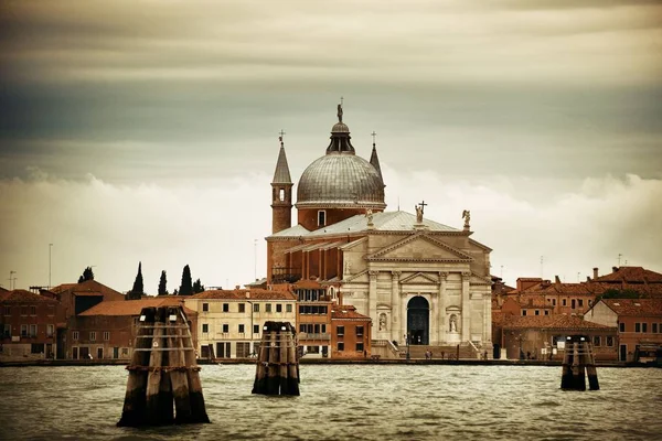 Церковь Над Морем Куполом Венеции — стоковое фото