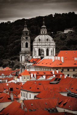 Prag manzarası çatı görünümü kubbe