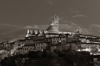 Siena Katedrali'nin akşam