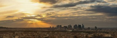 Paris çatı