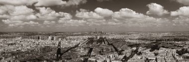 Paris çatı