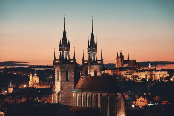 Iglesia de Nuestra Señora antes del atardecer de Tjalá — Foto de Stock