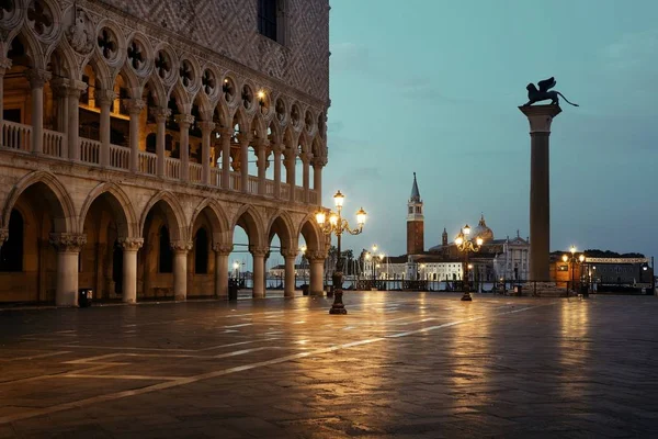 Marks Πλατεία Νύχτα Ιστορικές Αρχιτεκτονικές Και San Giorgio Maggiore Εκκλησία — Φωτογραφία Αρχείου