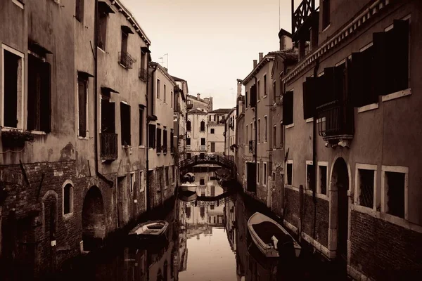 Vista Del Canal Venecia Con Edificios Históricos Italia — Foto de Stock