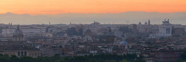 Roma vista sul tetto — Foto Stock