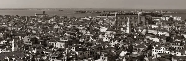 Die Venezianische Skyline Von Oben Auf Dem Uhrenturm Markusplatz Italien — Stockfoto