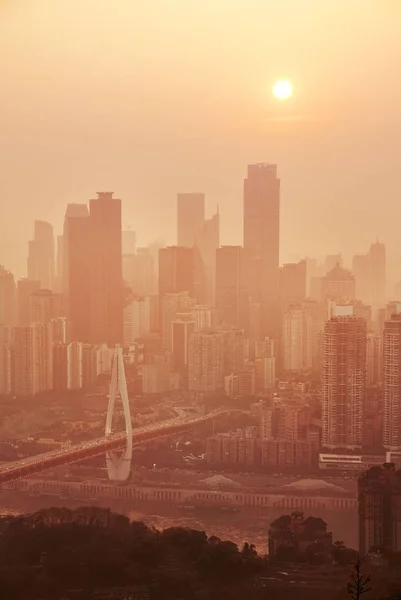 Chongqing Edificios urbanos puesta de sol — Foto de Stock