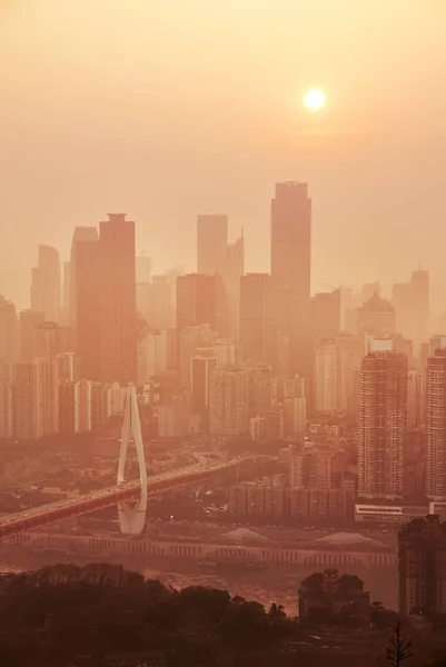 Chongqing αστικά κτίρια ηλιοβασίλεμα — Φωτογραφία Αρχείου