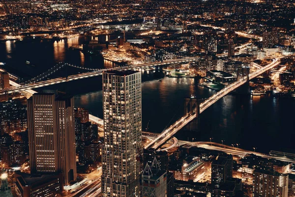 市中心在晚上纽约城 — 图库照片