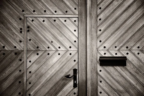 Porte en bois motifs abstraits — Photo