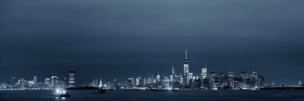 Manhattan por la noche —  Fotos de Stock