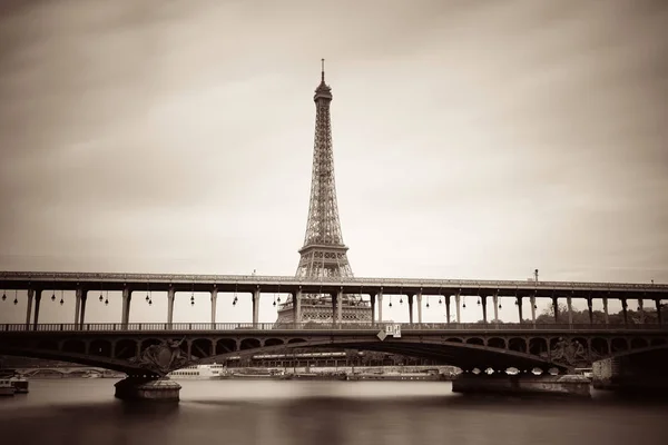 River Seine Eiffel Tower Paris Γαλλία — Φωτογραφία Αρχείου