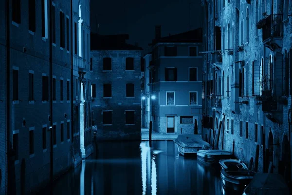 Vista Del Canal Venecia Por Noche Con Edificios Históricos Italia — Foto de Stock