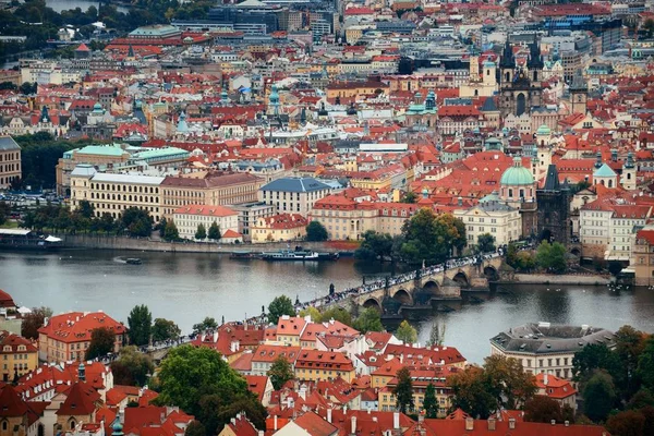 Panoramę Pragi i most — Zdjęcie stockowe