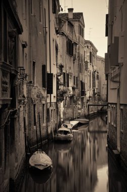 Venedik canal