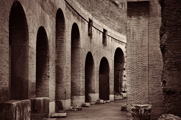 Roma 'da kolezyum