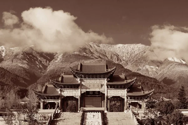 Portal Del Monasterio Chongsheng Dalí Yunnan China —  Fotos de Stock