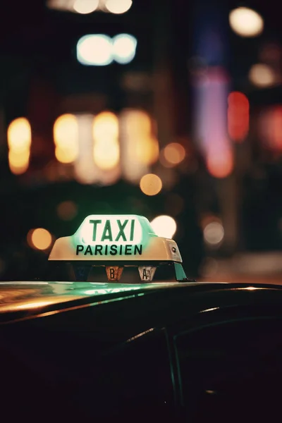 Taxi Nachts Parijs Straat Bokeh — Stockfoto