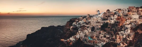 Santorini skyline zonsondergang — Stockfoto