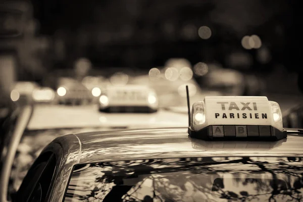 Taxi Rij Straat Parijs — Stockfoto