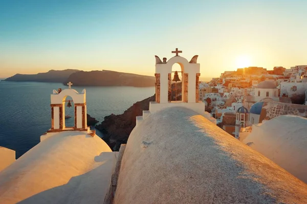 Cascabel de atardecer Santorini — Foto de Stock