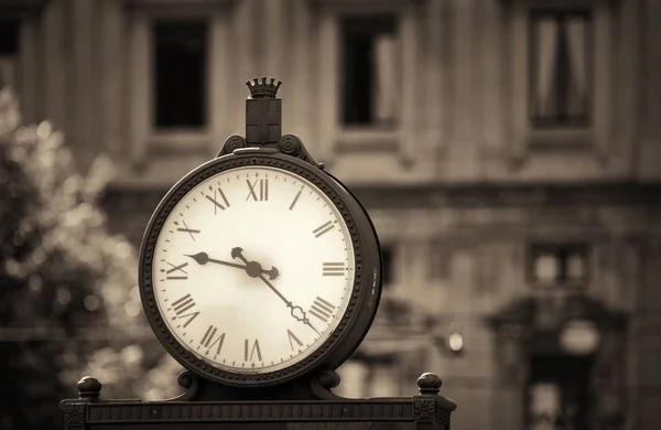 Vintage Uhr Der Mailänder Straße Italien — Stockfoto