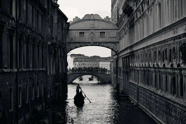 Bridge Sighs Famous Landmark Gondola Venice Italy — Stock Photo, Image