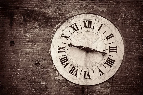 Horloge vintage Sienne — Photo