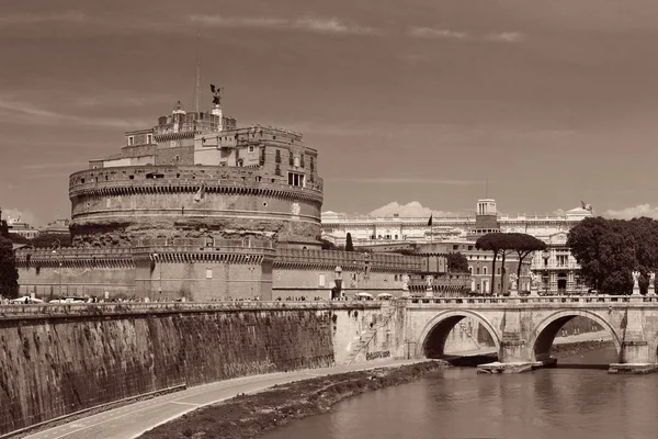 Замок Сан Анджело Италии Рим Мост Через Реку Тибр — стоковое фото