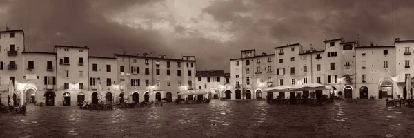 Piazza Dell Anfiteatro Lucca Vista Notturna Panorama — Foto Stock