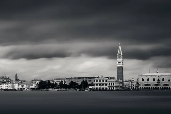 Kirchturmuhr Und Stadtsilhouette Von San Giorgio Maggiore Venedig Italien — Stockfoto