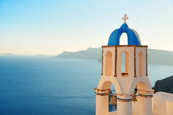 Iglesia isla de Santorini —  Fotos de Stock