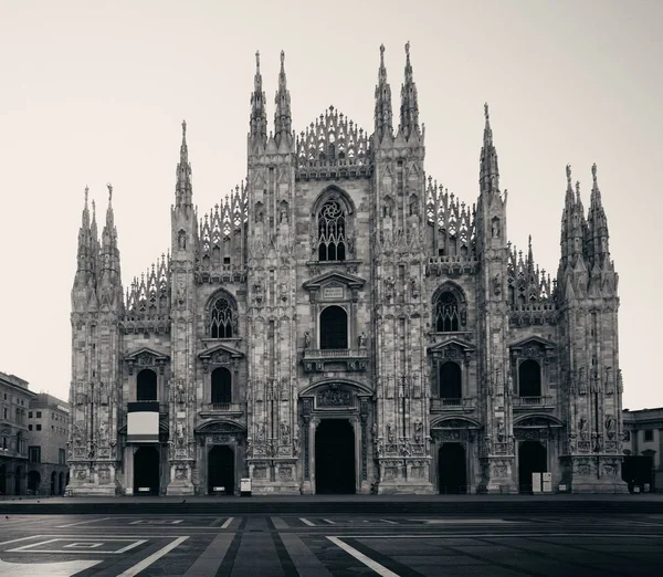 Milan catedral praça — Fotografia de Stock