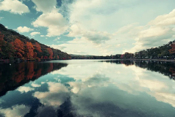 Lago do Outono — Fotografia de Stock