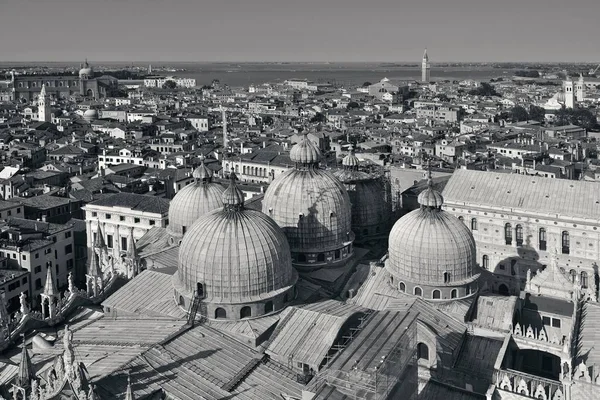Skyline Venice Oglądany Góry Wieży Zegarowej Placu Świętego Marka Włochy — Zdjęcie stockowe