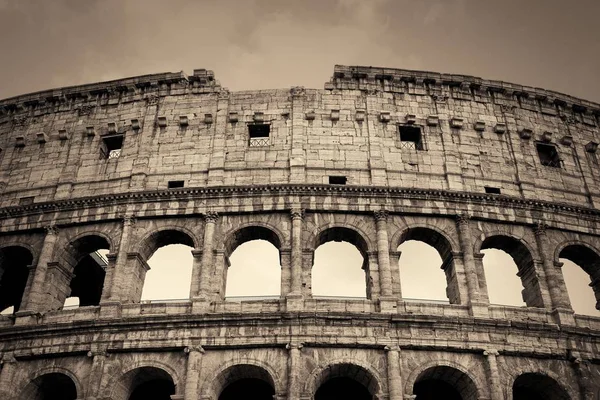 Coliseo Vista Cerca Hito Mundialmente Conocido Símbolo Roma Italia — Foto de Stock