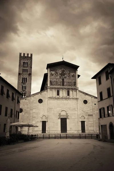 Iglesia San Pietro Somaldi Campanile Con Campanario Lucca Italia —  Fotos de Stock