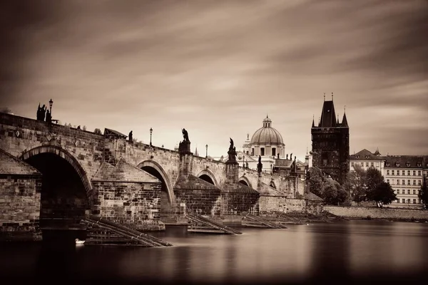 Prague skyline and bridge — Stock Photo, Image