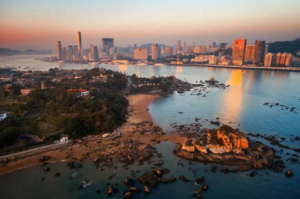Xiamen Skyline Vue Aérienne Coucher Soleil Avec Des Bâtiments Urbains — Photo