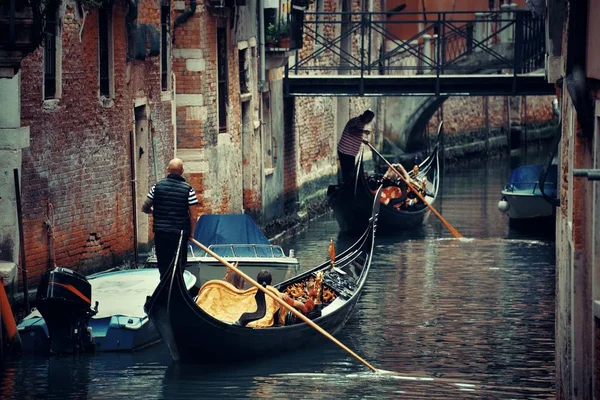 Paseo Góndola Canal Con Edificios Históricos Venecia Italia — Foto de Stock