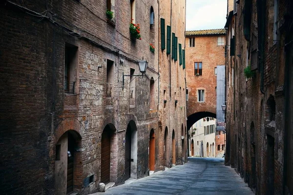 Siena vista de rua — Fotografia de Stock