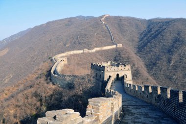 Çin Seddi ile açık mavi gökyüzü kışın beijing, Çin