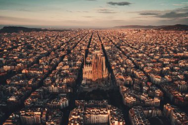 Sagrada Familia havadan görünümü
