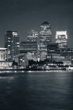 London Canary Wharf geceleri