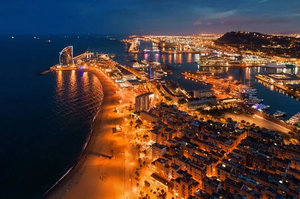 바르셀로나 해안 밤 — 스톡 사진
