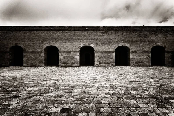Walkway Αψίδα Δομή Κάστρο Castell Montjuic Στη Βαρκελώνη Ισπανία — Φωτογραφία Αρχείου