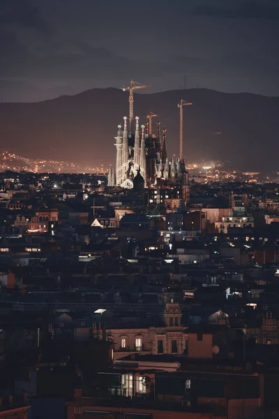 Sagrada Familia νυχτερινή προβολή — Φωτογραφία Αρχείου