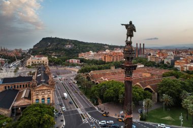 Barselona İspanya 'daki Kristof Kolomb hava manzarası anıtı
