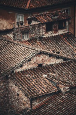 Lucca 'nın çatısı İtalya' da yukarıdan görünüyor.