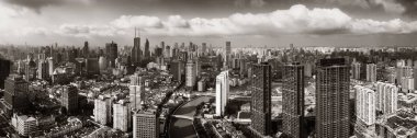 Hava panorama görünümüyle yukarıdan Suzhou Creek şehir manzarası ve gökdelenler Çin shanghai.